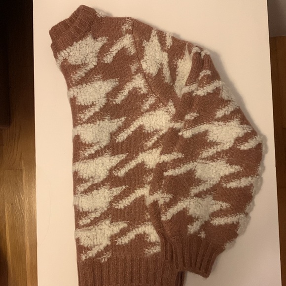 NWT line and Dot houndstooth sweater - Picture 3 of 6